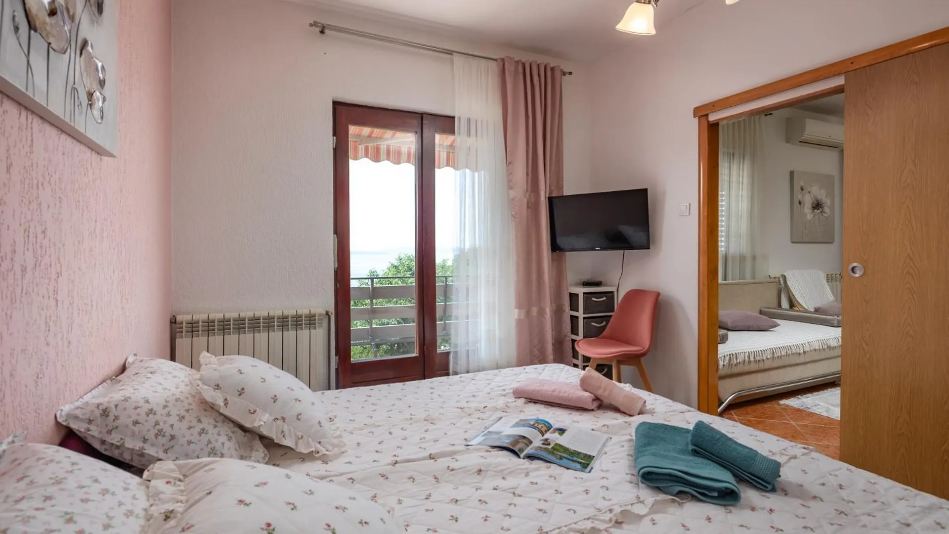 Kostrena Apartment Maja Few Mt From Sea- Happy Rentals